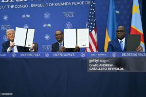 Ni abanyabwenge kandi barakundana - Perezida Trump k'uko yabonye Kagame na Tshisekedi