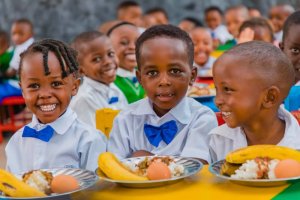 Abana bagwingira mu Rwanda bageze kuri 27% bavuye kuri 33%