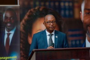 Umuntu unyereza umutungo wa Leta aba akora nk'icyihebe- Obadiah Biraro