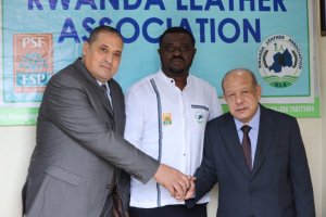 Umunyamisiri agiye kubaka uruganda rutunganya impu mu Rwanda