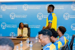 Minisitiri Mukazayire yasabye abakinnyi ba Handball itike y'Igikombe cy'Isi