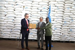 U Buyapani bwahaye PAM Rwanda inkunga y'asaga miliyoni 900Frw 