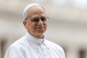 Papa Léon XIV yikomye ibihangane bikomeje gutiza umurindi intambara ya Iran