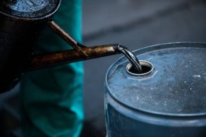 Akagunguru ka peteroli kageze ku giciro gihanitse