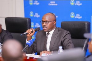 Umujyi wa Kigali wategetse abaturage bo kwa DUBAI kwimuka,uvuga ku bindi bibazo birimo n'icyo gutwara abagenzi