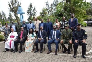 Guverineri mushya w'intara y'amajyaruguru aratangirira ku kuzahura ubumwe bw'abanyarwanda