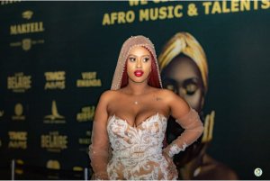 Alliah Cool wa Kigali Boss Babes yifatiye ku gahanga abasetse icyongereza cye 