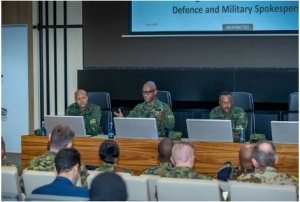 RDF yaganirije Abajyanama mu bya gisirikare muri za Ambasade imikorere yayo 