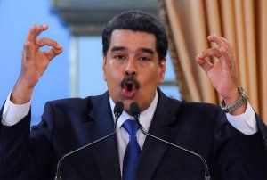 Perezida Maduro yashinje Trump gushaka kumuhirika no gusahura Venezuela