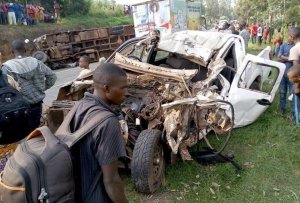 Gusiganwa n'isaha yo gutaha ya saa tatu byateje impanuka zahitanye abantu 14