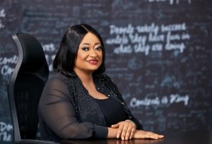 Yakundanye n'umugabo we imyaka 10 batandukana nyuma y'umwaka umwe bamaze gushakana