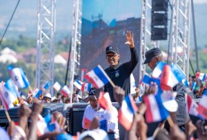 "Umubare wacu uko uzaba ungana kose uzakwira mu Rwanda"-Kagame yiyamamaza i Muhanga