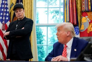 Elon Musk yicujije guhangana na Trump