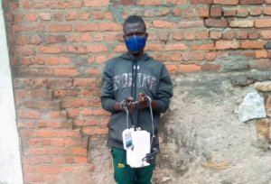 Ngororero:Yafashwe amaze guca insinga z'amashanyarazi agiye kuzigurisha