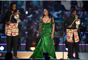 Bwa mbere Tiwa Savage yahishuye ibyamubayeho mw'iyimikwa ry'Umwami Charles III