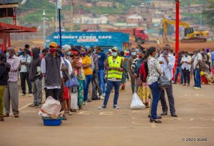 Abafite imodoka zatwara abagenzi basabwe gutanga umusada mu gukemura ikibazo cy'ingendo I Kigali