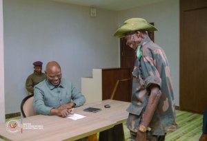 RDC: Umusaza w'imyaka 102 aracyari umusirikare wa Leta