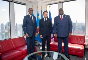 Perezida Macron yaganiriye na Perezida Kagame na Tshisekedi