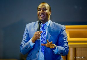 Bishop Rugagi warumaze imyaka 4 yarazimiye yavuze icyari cyamujyanye muri Canada