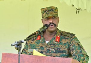 Gen. Muhoozi Kainerugaba yasabye Sudani kumusaba imbabazi