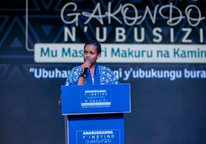 Twabonye impano zidasanzwe! Minisitiri Sandrine Umutoni yahamagariye abashoramari gushora imari mu buhanzi