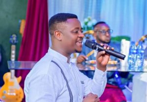 Samusure yahishuye ubuzima bubi yanyuzemo bwatumye atorokera muri Mozambike