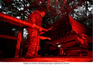Ukraine irikuburanisha ingabo zayo zikomeje guhunga urugamba ku bwinshi