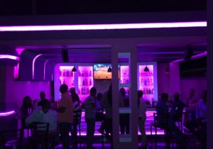 Utubari n'imyidagaduro byakomorewe gukora kugeza mu gitondo