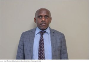 Guverineri w'Intara y'Iburengerazuba yasimbujwe Bwana Ntibitura Jean Bosco