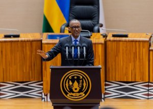 Perezida Kagame yavuze byimbitse kuri M23 n'indi mitwe yo muri RDC anagenera ubutumwa Perezida Tshisekedi