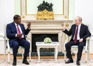 Touadera yasabye Putin gufasha igihugu cye mu by'ingufu
