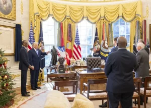 Uko byagenze ngo hahagarikwe burundu umugambi w'ibihano America yari igiye gufatira u Rwanda