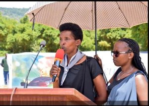 Badutegetse kwicukurira icyobo dukoresheje amazuru! Ubuhamya bubabaje bwa Mukakibibi Epiphanie 