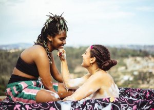 Amashusho y'indirimbo Nshya ya Ariel Wayz akina urukundo n'umukobwa mugenzi we ikomoje kuvugisha benshi[Video]