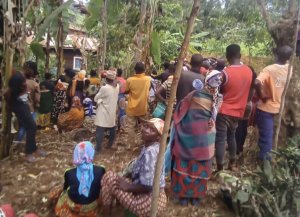 Rusizi: Umukecuru yasanzwe mu nzu yishwe atewe icyuma hakekwa musaza we