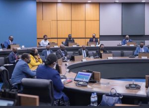 Ubukwe ndetse n'ingendo hagati y'Intara n'Umujyi wa Kigali byahagaze, isaha yo ni saa moya