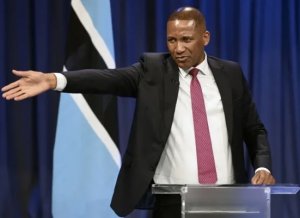 Perezida wa Botswana yahigiye guhura na Trump, akamwemeza