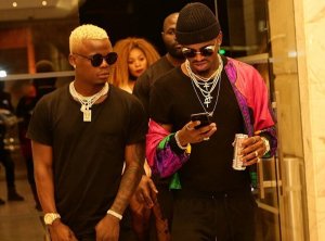 Harmonize yihanije abamugereranya Diamond