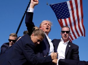 Amerika: Sena ntiyumva uko nta wigeze aryozwa uburangare mu iraswa rya Trump