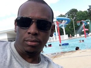 Ndungi Sila yaguze indege ebyiri n'imodoka zihenze akiri umunyeshuri benshi bakomeza kwibaza aho ubwo bukire abukura[AMAFOTO]