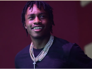 Umuraperi Lil Tjay ubuzima bwe buri mu kaga nyuma yo kuraswa