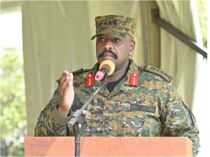 Twifuza amahoro arambye, ubushuti n'ubufatanye n'u Rwanda – Gen. Muhoozi