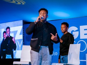 Christopher Muneza yasabye ko ihangana rya The Ben na Bruce Melodie ritapfukirana izindi mpano