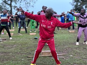 Rulindo: Abasaza n'abakecuru b'imyaka isaga 75 bahagurikiye siporo ibarinda indwara z'izabukuru