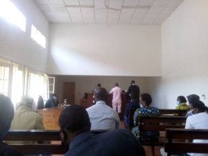 Umuyobozi wa Gereza ya Nyarugenge wemereye murumuna wa Nyamvumba gusurwa bitemewe yavuze ko nta kosa yakoze