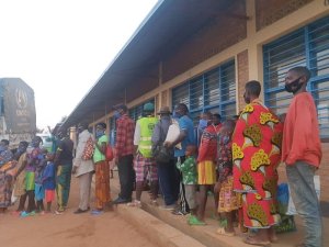 Impunzi z'Abarundi zigera kuri 500 zamaze guhunguka