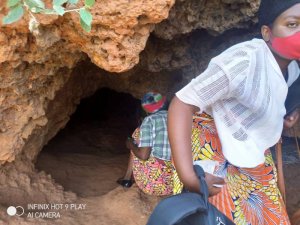 Kicukiro:Bafatiwe mu buvumo bari gusenga barenze ku mabwiriza yo kwirinda Covid-19