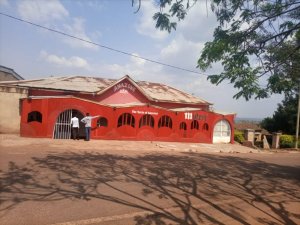 Huye: Hafunguwe ku mugaragaro tumwe mu tubari twujuje ibisabwa mu mujyi