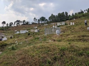 Rulindo: Bacukuye imva batwara amafaranga yari mu myenda yaseguwe uwapfuye