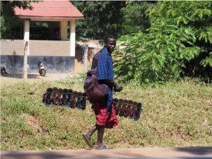 Musanze:Ubuyobozi bwiyemeje guhangana n'abazunguzayi b'aba Masai